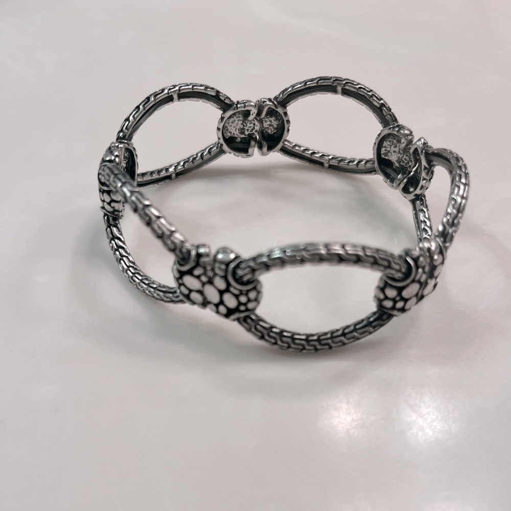 Silver stretchy bracelet